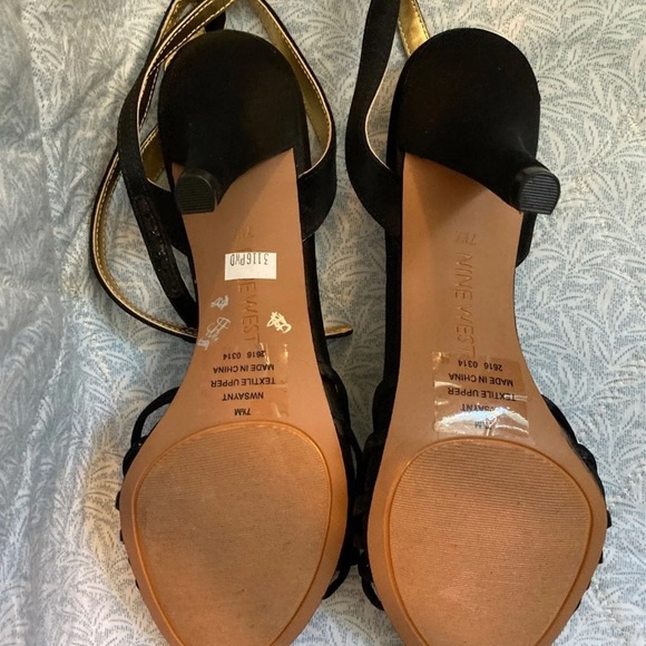 Open toe black heels - Picture 3 of 3